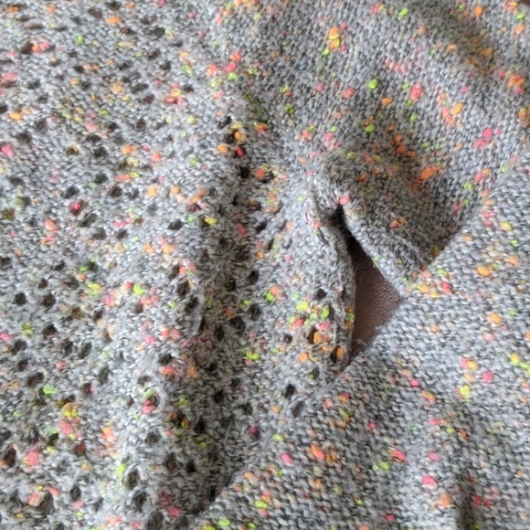 Kensie Crew Neck - Picture 3 of 3